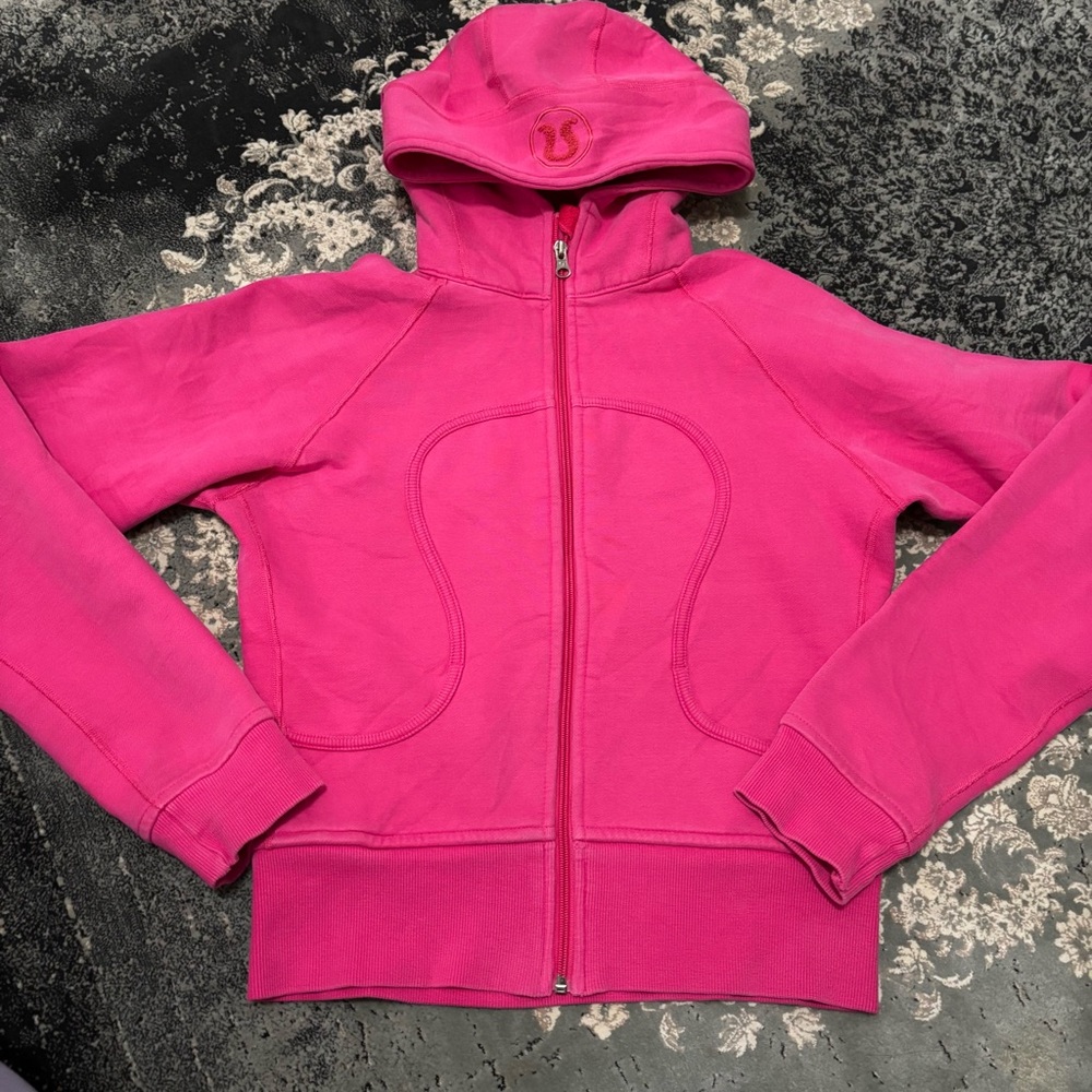 SOLD - Lululemon Athletica Pink Hoodie Scuba Small crop Heavy Vintage
